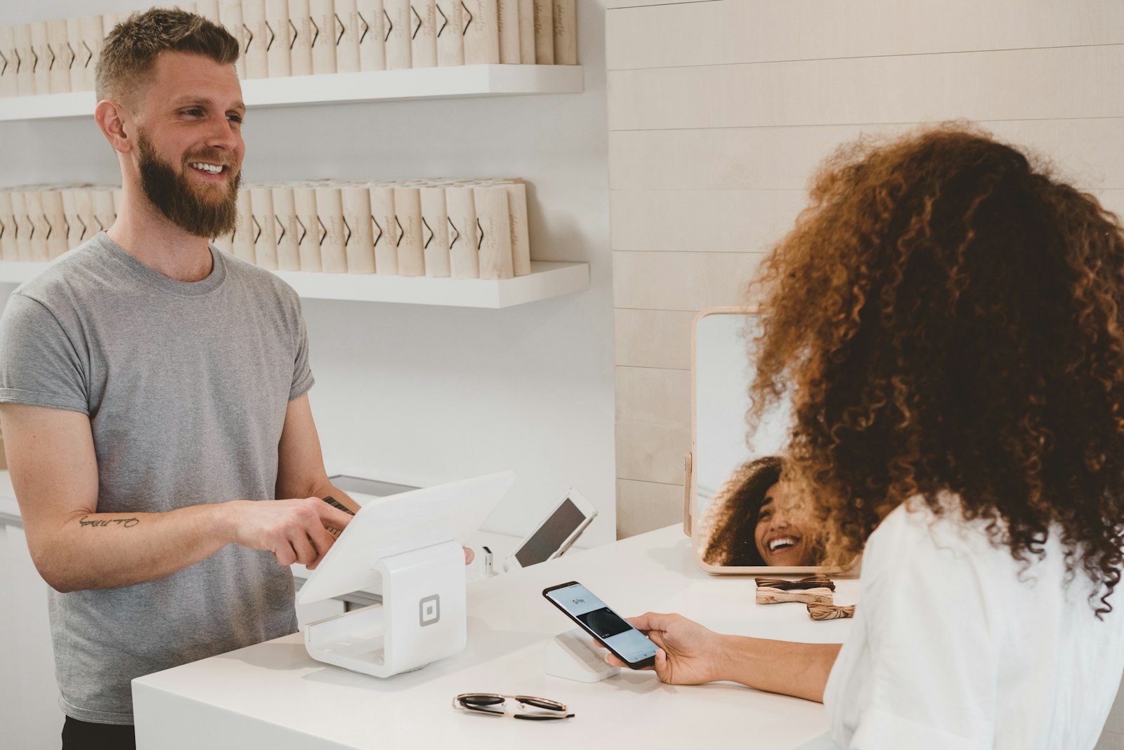 E-commerce retail experience showcasing growth-stage business